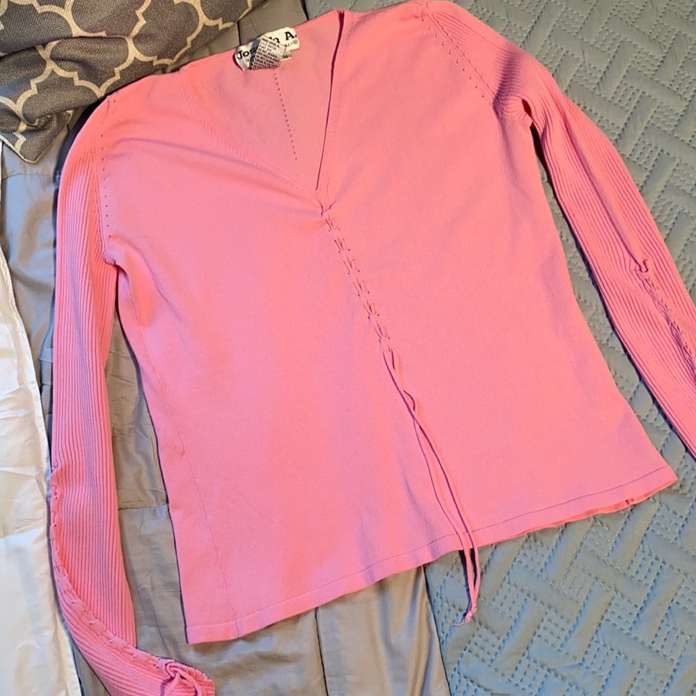 Joseph A. Pink long sleeve viscose nylon fitted top long sleeve v-neck medium